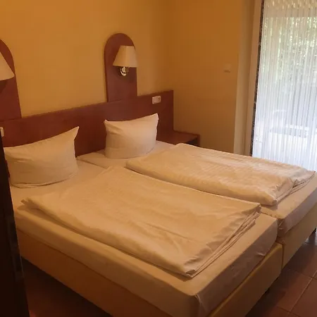 Wh Hotels Ferienwohnung Waldluststrasse 招待所